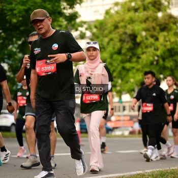 Runner Photo 4150496