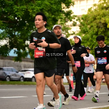 Runner Photo 4150517