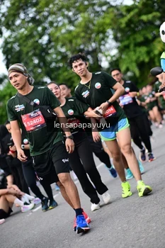 Runner Photo 4150533