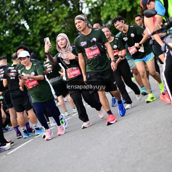 Runner Photo 4150537