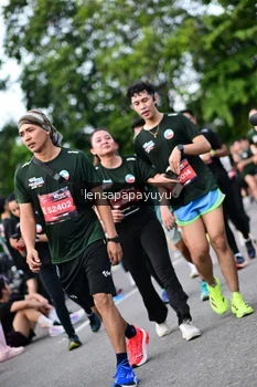 Runner Photo 4150538