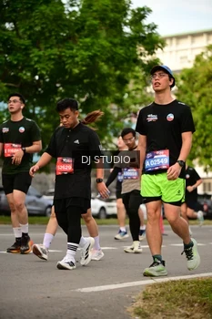 Runner Photo 4150559