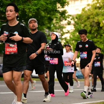 Runner Photo 4150584