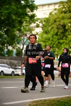 Runner Photo 4150616