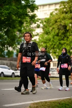 Runner Photo 4150624