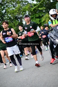 Runner Photo 4150628