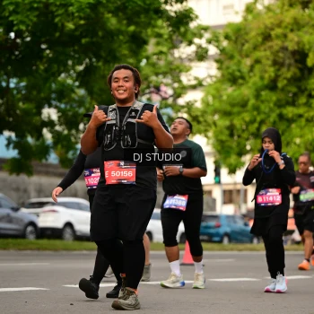 Runner Photo 4150638