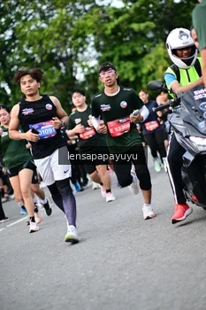 Runner Photo 4150639