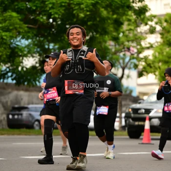 Runner Photo 4150663