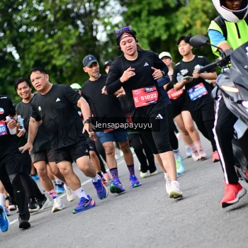 Runner Photo 4150674
