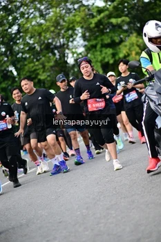 Runner Photo 4150677