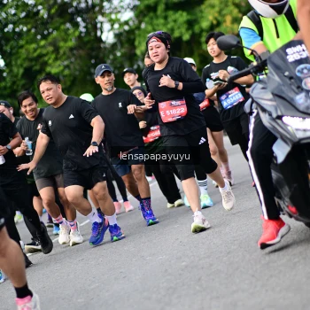 Runner Photo 4150679