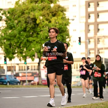 Runner Photo 4150689