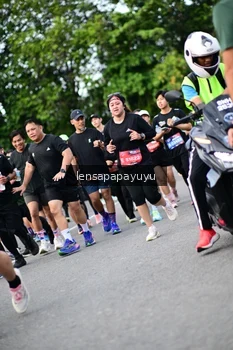 Runner Photo 4150691