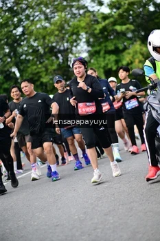 Runner Photo 4150694