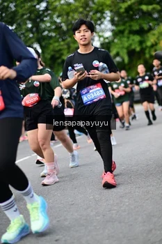 Runner Photo 4150722