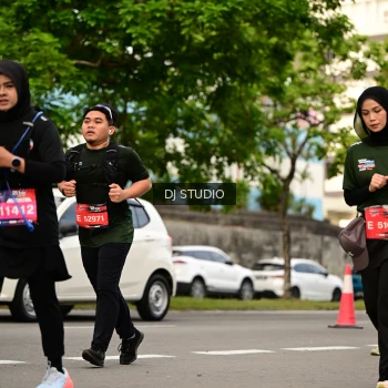 Runner Photo 4150735