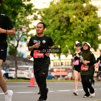 Runner Photo 4150736