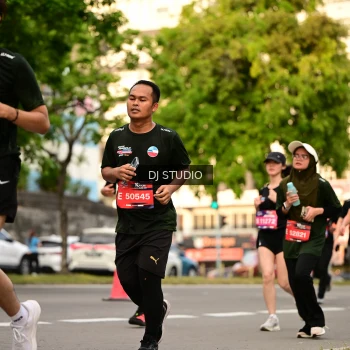 Runner Photo 4150739