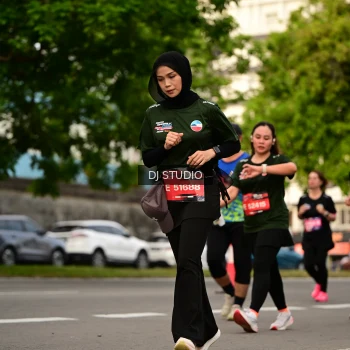 Runner Photo 4150748