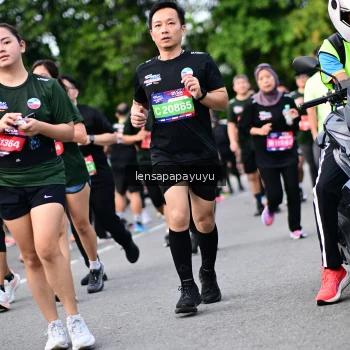 Runner Photo 4150751