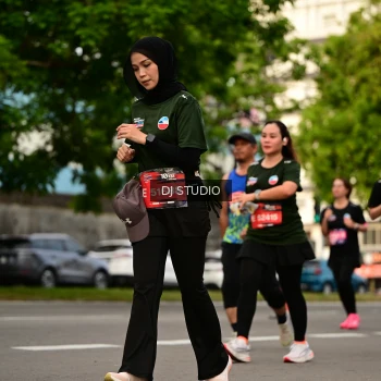 Runner Photo 4150773