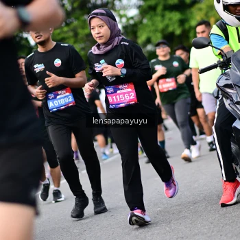 Runner Photo 4150778