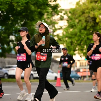 Runner Photo 4150779