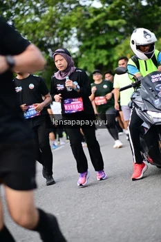 Runner Photo 4150785