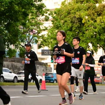 Runner Photo 4150786
