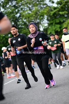 Runner Photo 4150794