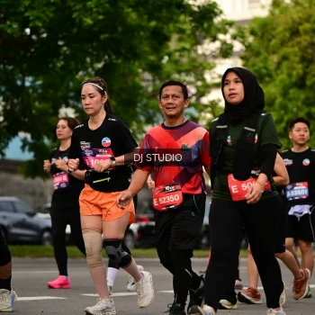 Runner Photo 4150811