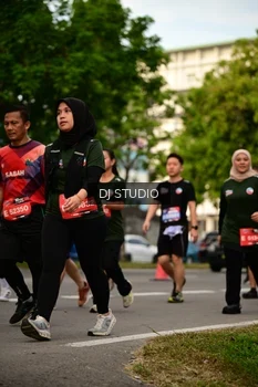 Runner Photo 4150848