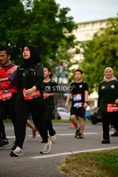 Runner Photo 4150852