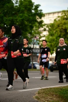 Runner Photo 4150857