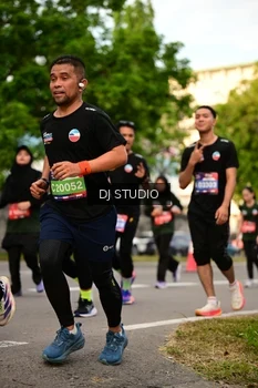 Runner Photo 4150950
