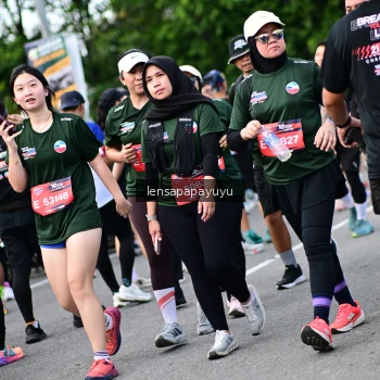 Runner Photo 4151077