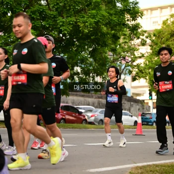 Runner Photo 4151119
