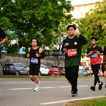 Runner Photo 4151141