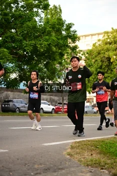 Runner Photo 4151145