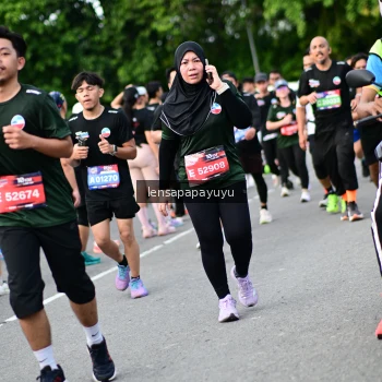 Runner Photo 4151171