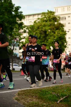 Runner Photo 4151190