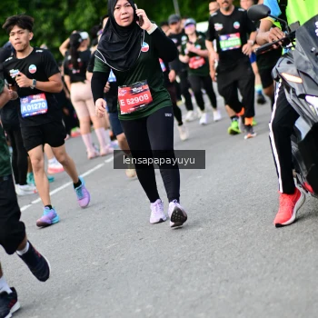 Runner Photo 4151199