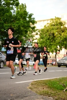 Runner Photo 4151339