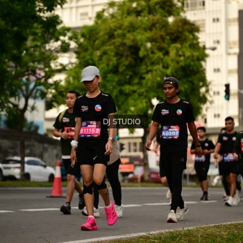 Runner Photo 4151343