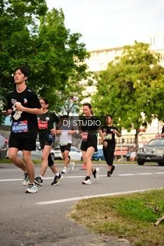 Runner Photo 4151345
