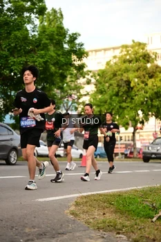 Runner Photo 4151346