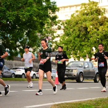 Runner Photo 4151359