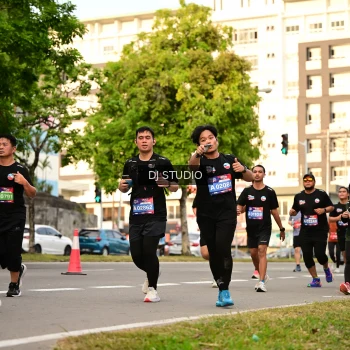 Runner Photo 4151393