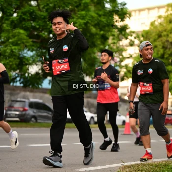 Runner Photo 4151395